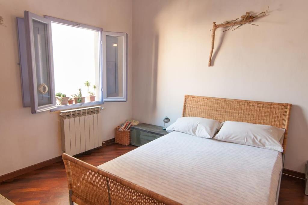 Romantic Apt In San Frediano Florenţa Exterior foto